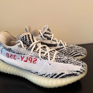 Adidas Yeezy Boost 350 V2 ‘Zebra’